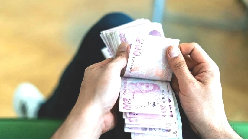 Mevduat Faizlerinde Yeni Dönem Başlıyor: Yatırımcılar Faiz Düşmeden Harekete Geçti - Resim: 3